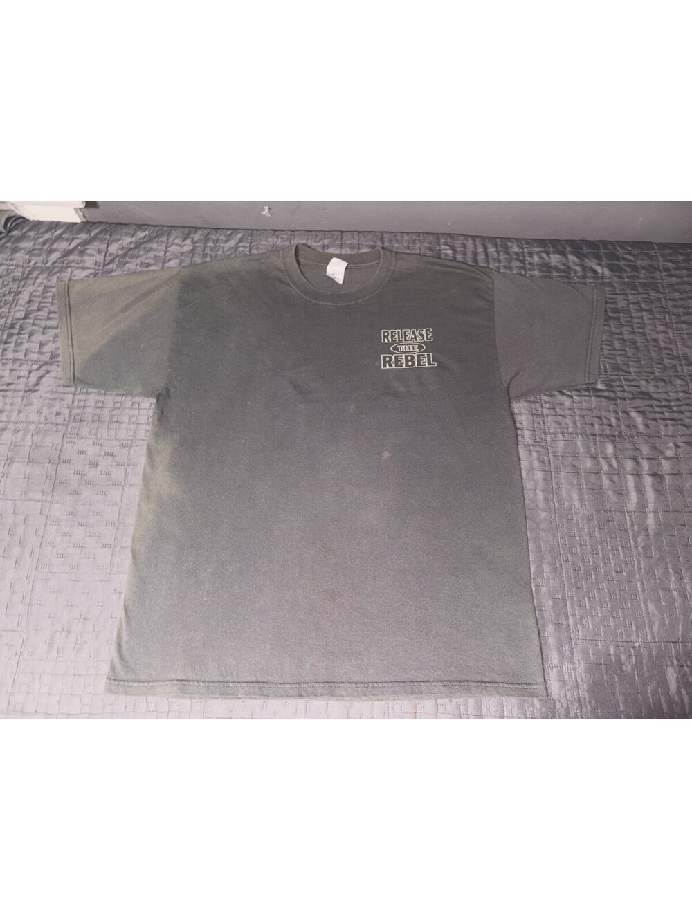 Vintage 2001 Buck Wear Release The Rebel Within You Graphic T-Shirt XL